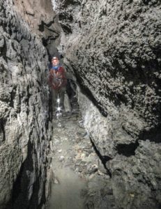 Interno della grotta Tana della Volpe